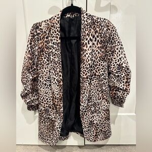 Revolve Venti6 Leopard Print Women's Blazer with Scrunch Sleeves